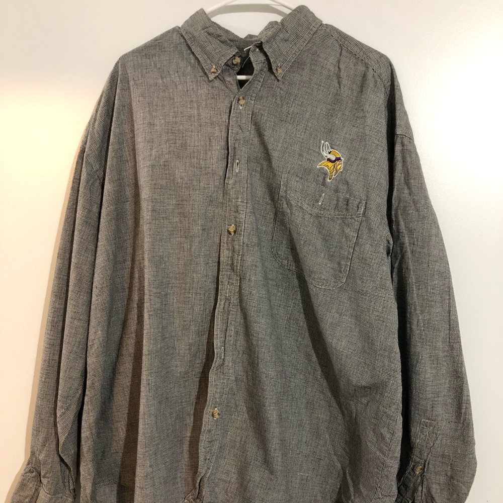 Gray MN Vikings Button-Up Shirt